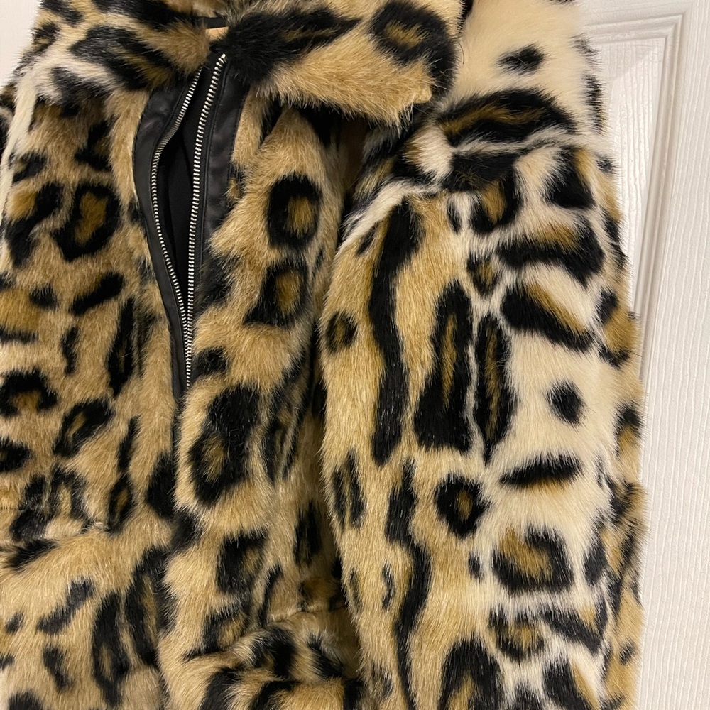 Express leopard coat - Picture 2 of 3